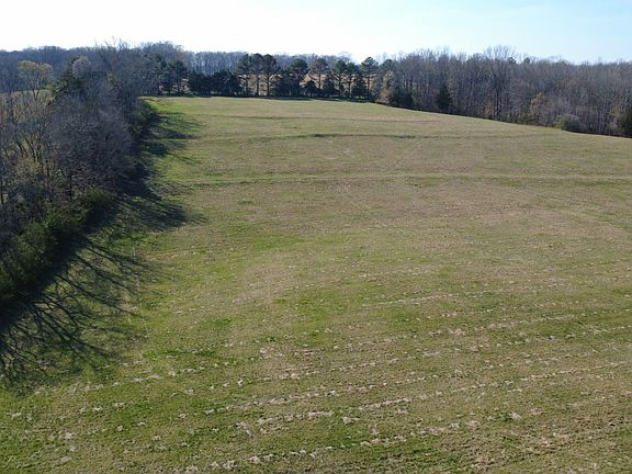 5th image of 100 Concord Rd