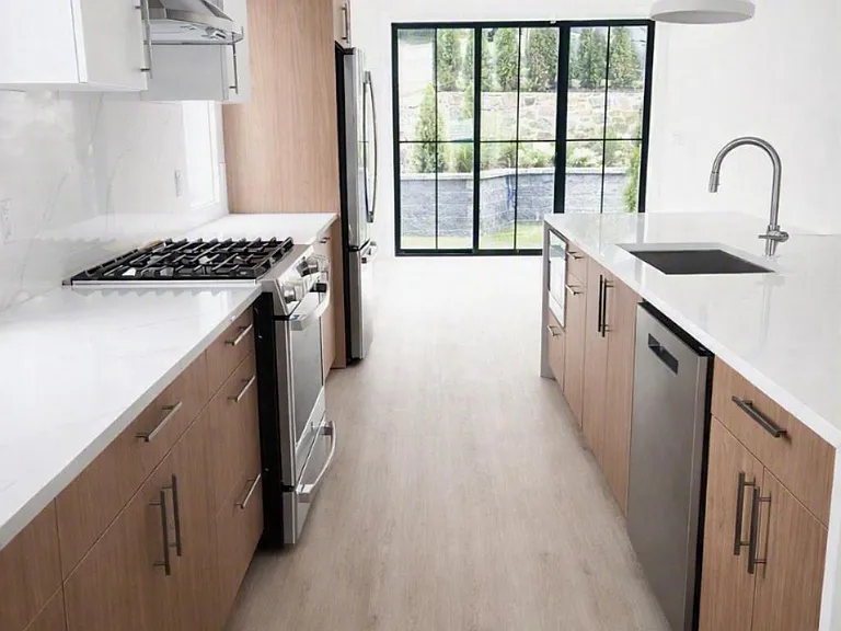 210 Underhill Ave — Photo 10