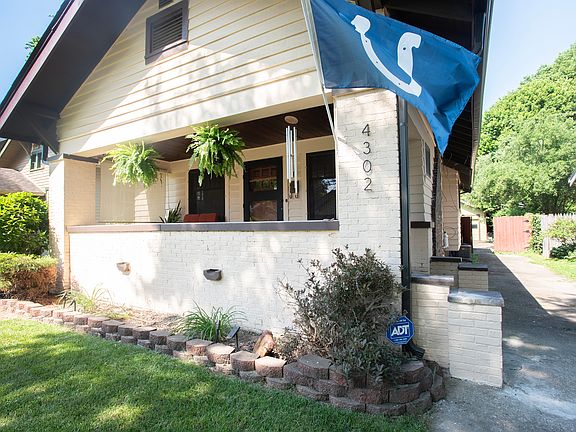 4th image of 4302 Carrollton Ave