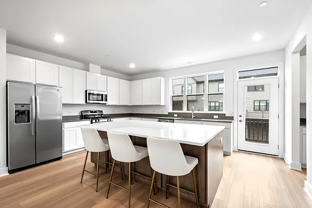 8375 Mulberry Ave — Photo 3
