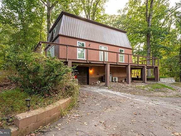 3rd image of 167 Woodburn Ln