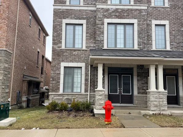 24 Windflower Way, Whitby, ON L1P 0H9