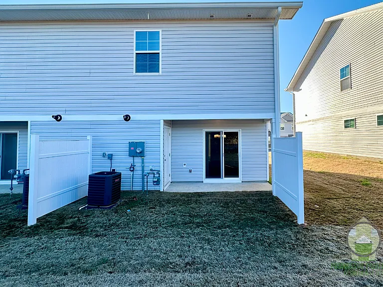 26 English Ct — Photo 14