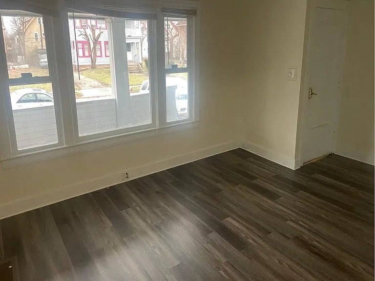 1605 Hillcrest Rd #1 — Photo 7