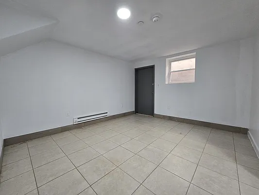 Rented by Kahana Real Estate LLC | media 25