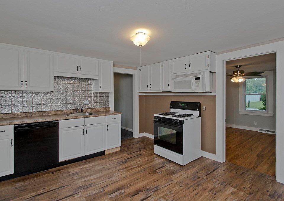 114 Roosevelt Ave, Westfield, MA 01085 Zillow