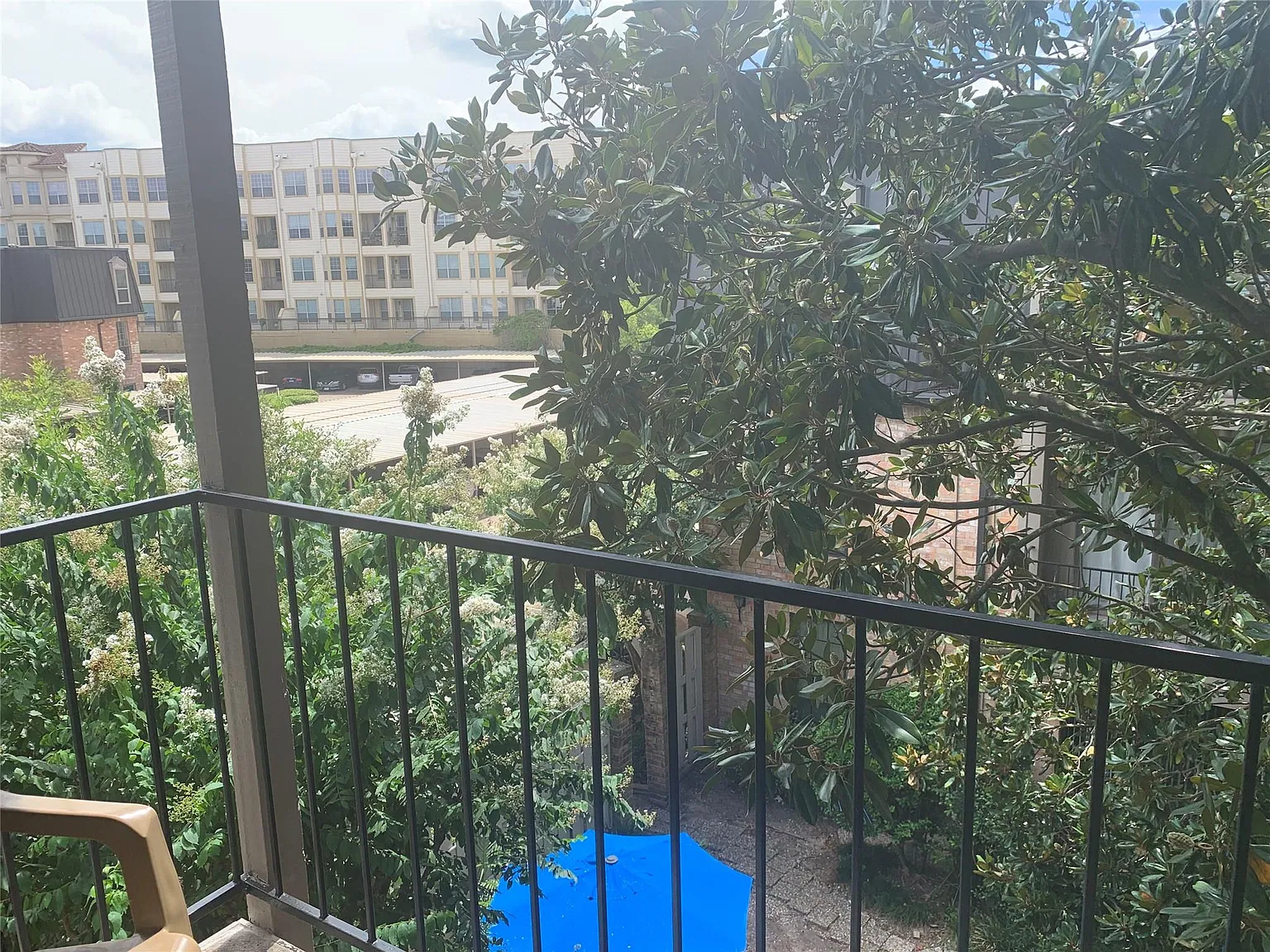 1 bed, 1.0 bath, 892 sqft, $1,450 — Photo 2