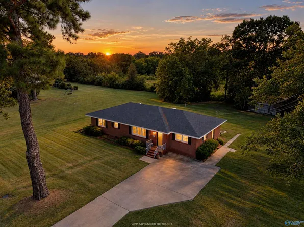 15036 Market St, Moulton, AL 35650