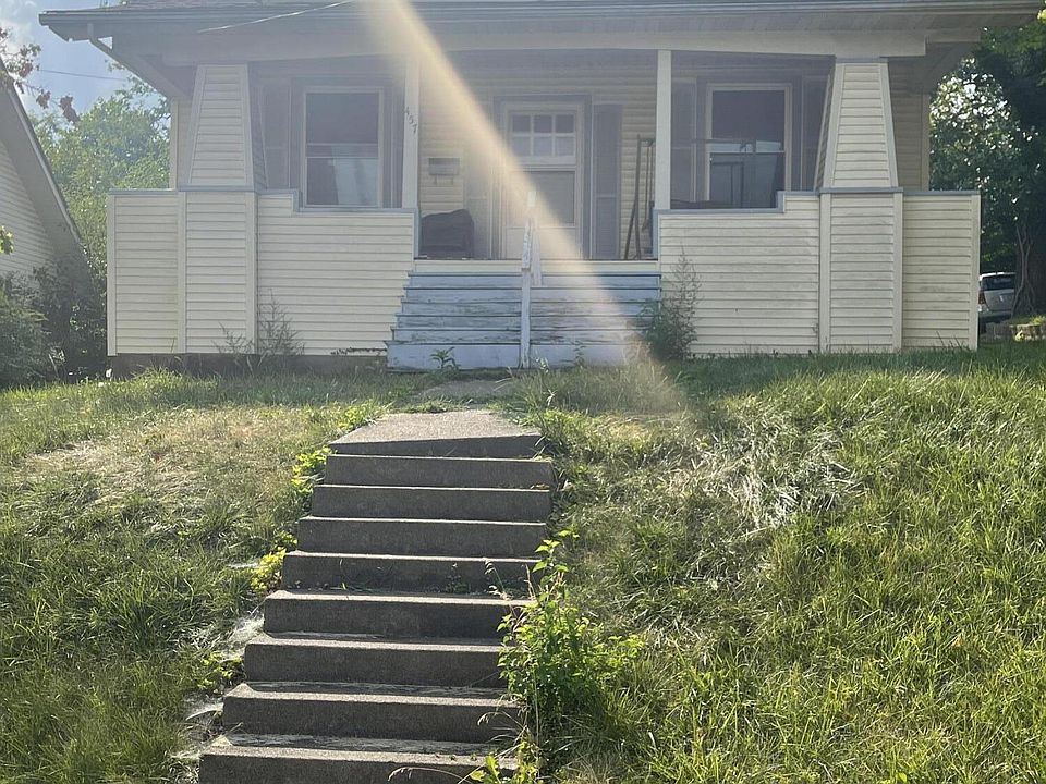 1st image of 457 Linden Ave