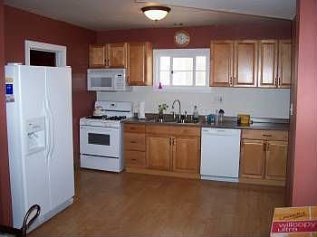 2nd image of 810 13th St