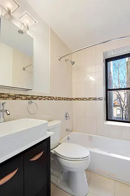 Rented by R New York | media 6