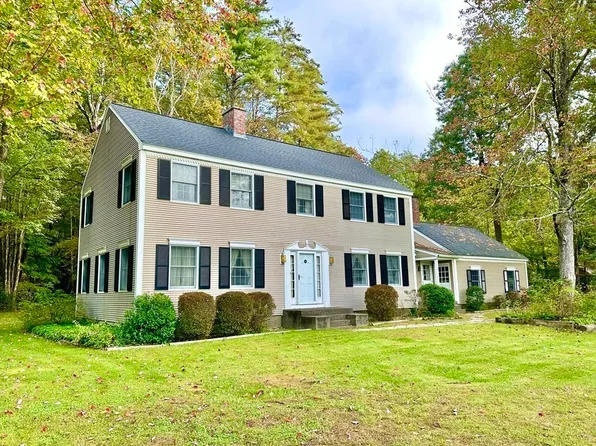 49 Oak Hill Acres, Greenfield, MA 01301