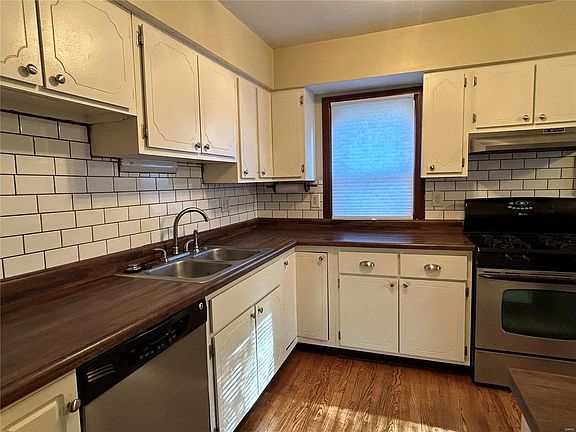 3rd image of 2748 Hawson Dr