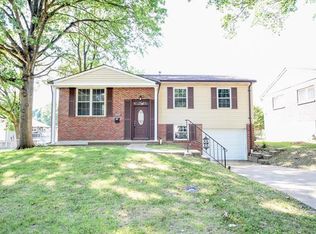1215 Marchi Dr, Saint Louis, MO