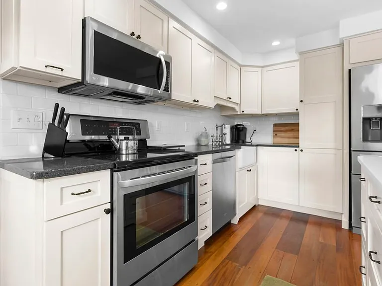 2702 Atlantic Hwy #B — Photo 7