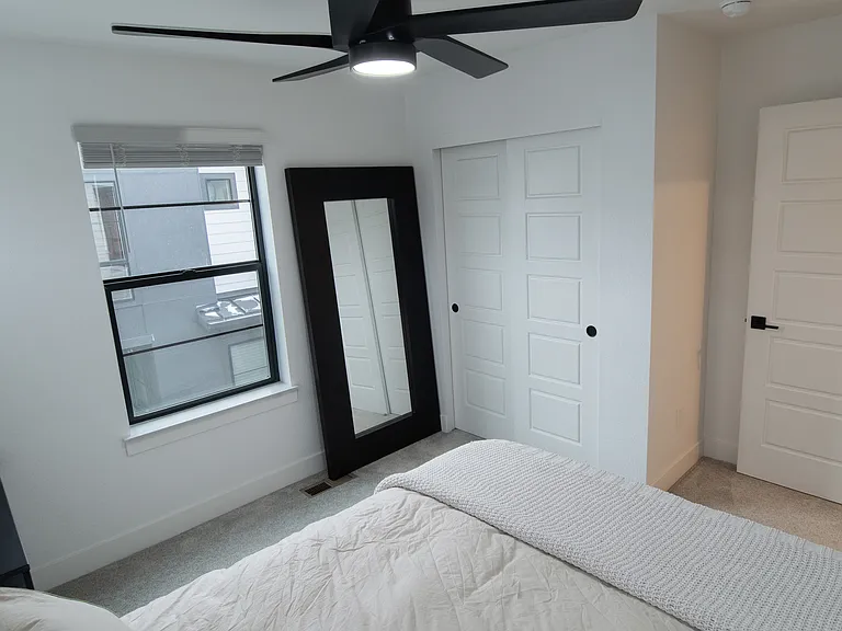 2034 S Holly St — Photo 30