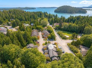 301 Arnet Rd #6, Tofino, BC V0R 2Z0