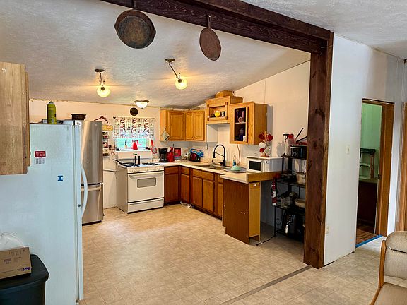4th image of 295 Todds Corner Road