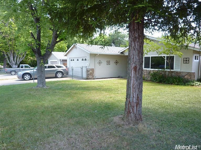 1st image of 8900 Aksarben Dr