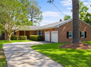 1404 Rust Dr, Virginia Beach, VA 23455