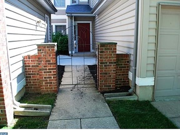 5th image of 1304 Braken Ave