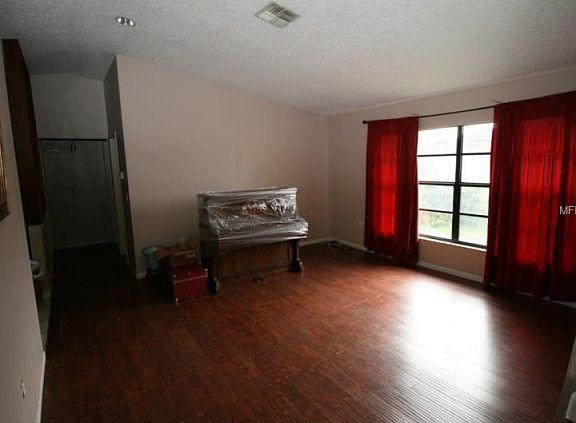 5th image of 6136 Waterman Ln