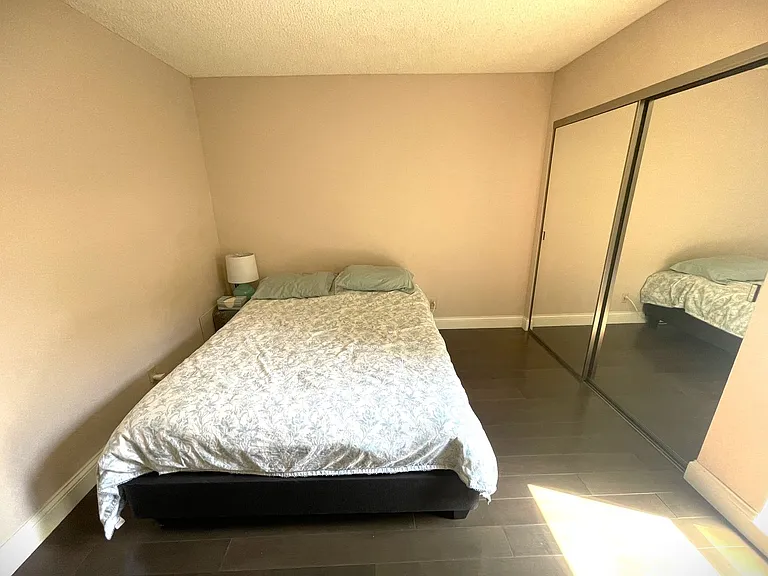 20134 Leadwell St #167 — Photo 7