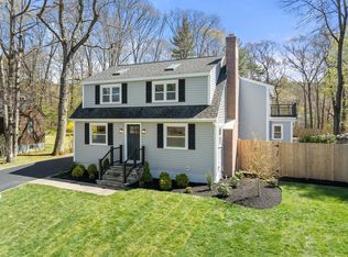 30 Oakridge Ave, Natick, MA 01760