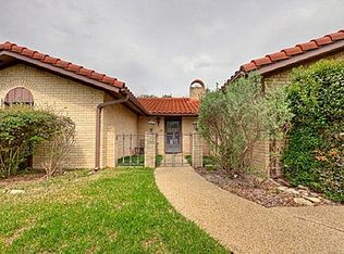 418 Meadow Ridge Dr, Kerrville, TX 78028