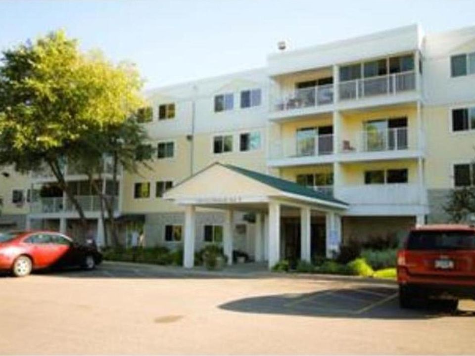 1st image of 132 Demont Ave E APT 341