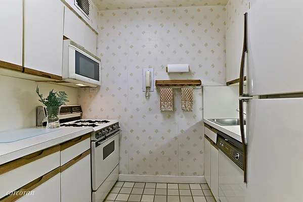 Sold by Corcoran | media 11