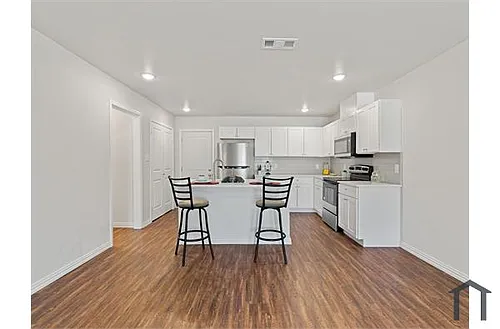 6233 Roby Dr Photo 1