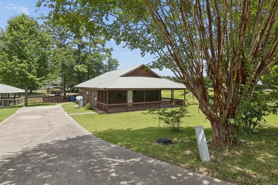 1st image of 28 Hunters Creek Dr