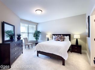 3375 Centennial Rdg APT 201, Grand Rapids, MI 49546