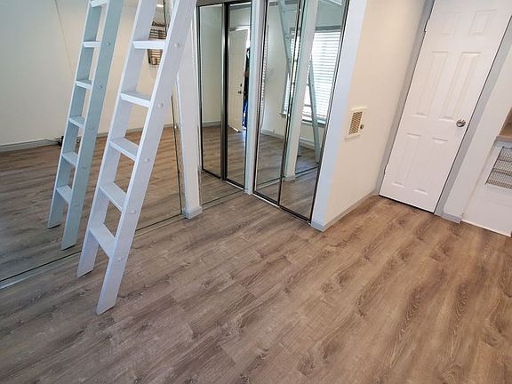 5th image of 5465 E 2nd St APT 15