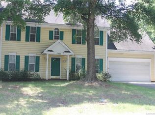 2807 Hosta Dr, Charlotte, NC 28269