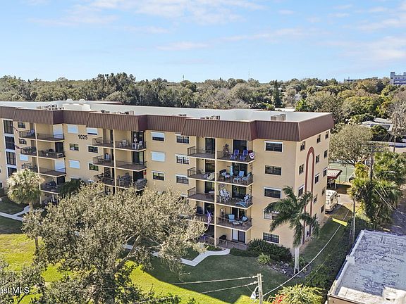 2nd image of 1025 Rockledge Dr APT 502A