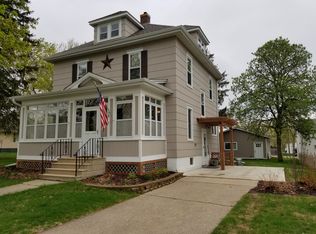 128 2nd St SW, Blooming Prairie, MN 55917