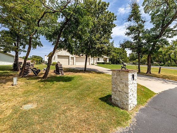 2nd image of 33389 S Coves Dr