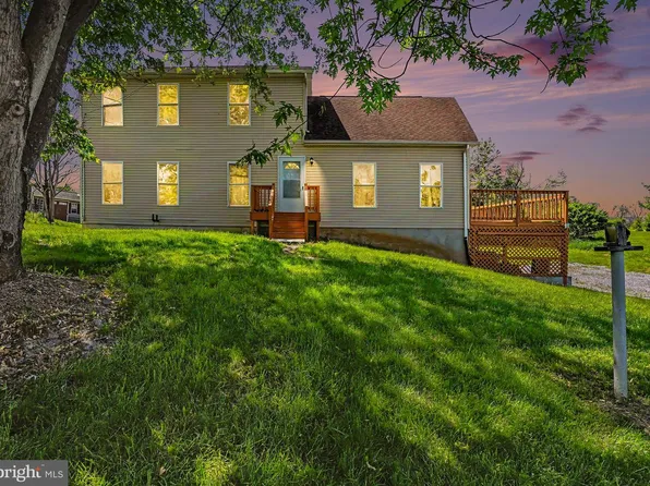 372 Kerrsville Rd, Carlisle, PA 17015