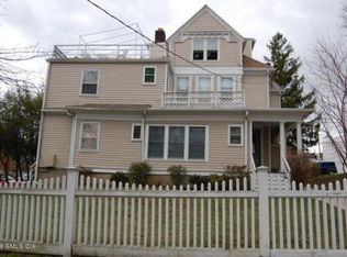 68 Mason St APT 8B, Greenwich, CT 06830