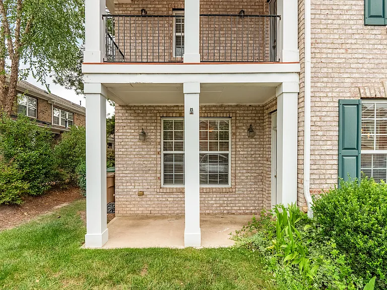 232 Lone Star Way — Photo 6
