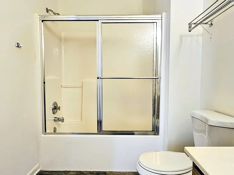680 Wallingford Rd #106 — Photo 10