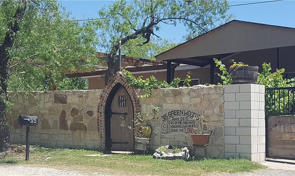 1st image of 6030 Greenwood Dr