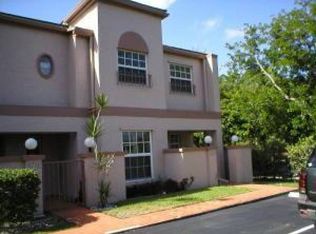 8736 NW 40th St, Coral Springs, FL 33065