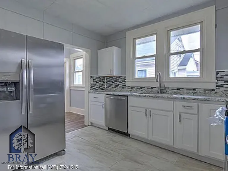 1362 E Center St — Photo 5