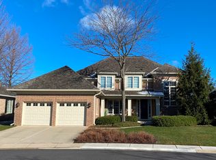 918 Waterford Ln, Northbrook, IL 60062