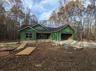 1132 Hargis Rd, Grimsley, TN 38565