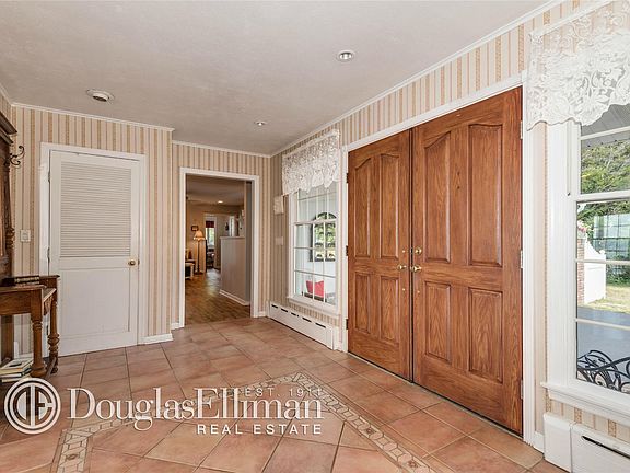 3rd image of 268 S Ocean Ave