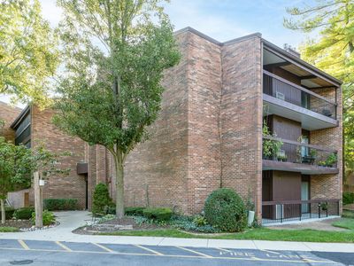 14515 Central Ct APT M3, Oak Forest, IL, 60452